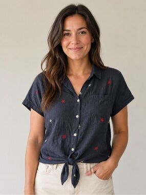 beachlunchlounge Navy Shirt with Red Star Embroidery